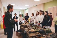 Поисковики Тюмени рассказали об истории Великой Отечественной войны пятистам школьникам города