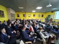 Поисковики Башкортостана провели серию уроков Мужества для учеников уфимских школ и открыли выставку, посвященную СВО